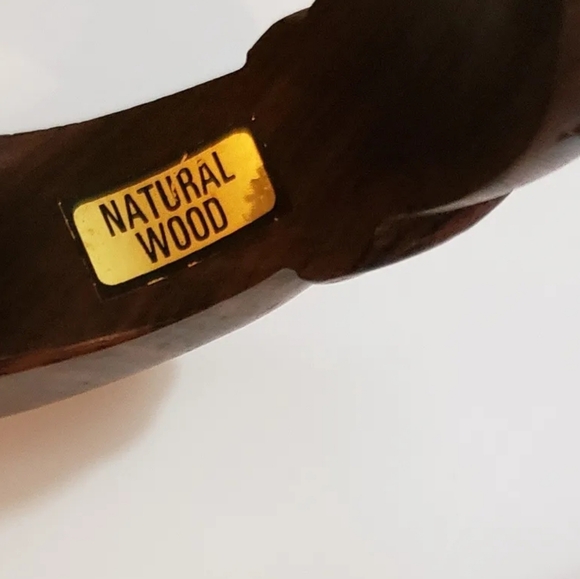 Natural Carved Wood chunky bracelet 7 1/4" measures 2.5" across - Picture 5 of 5